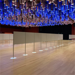 Posterwand Sytemstellwand Galeriewand Galerie System R8 mit Tellerfuß